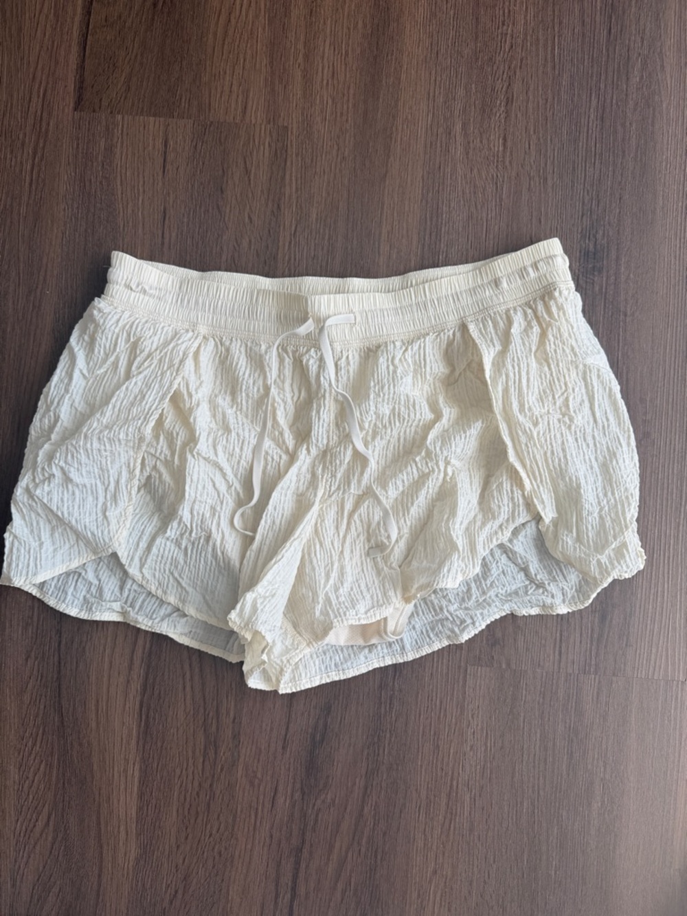 lululemon athletica Cream Crinkle Athletic Lounge Shorts